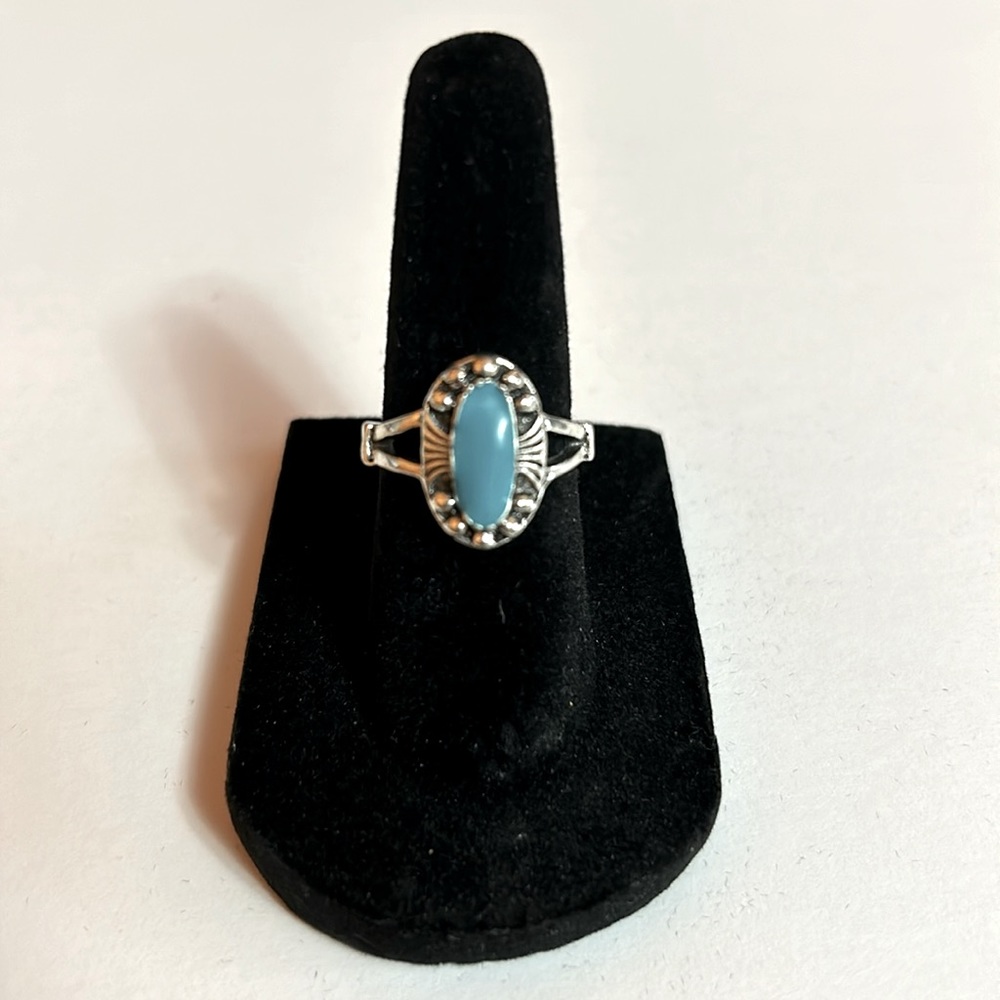 3/$10 Fashion ring size 5